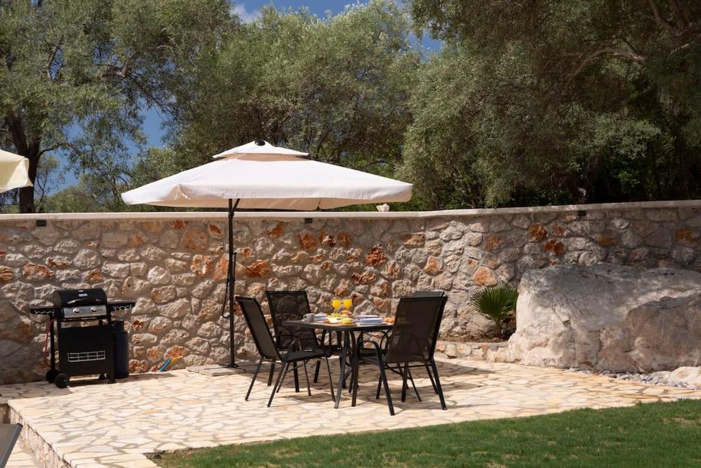הוילה סיבוטה Lefkolia Retreat מראה חיצוני תמונה